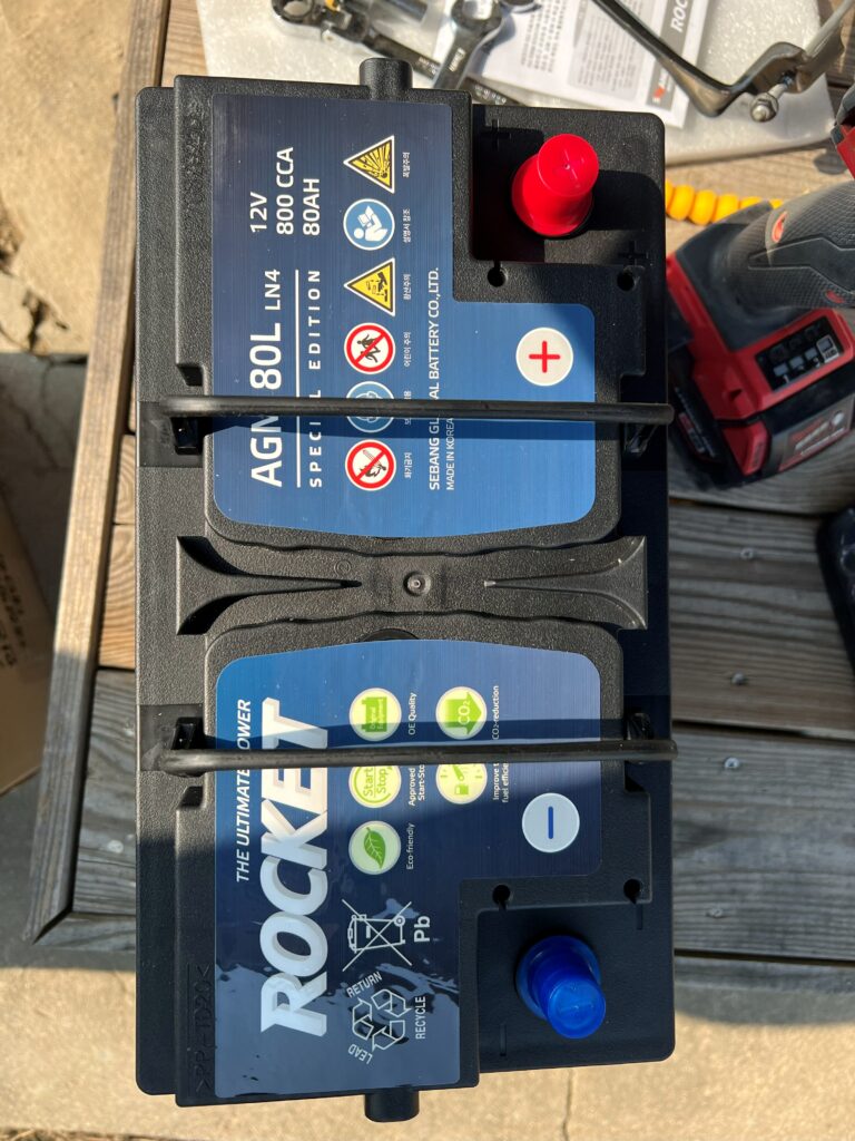 QM6 AMG80 L4 배터리 장착기